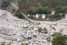 Photo of चमोली: भारी बारिश के बाद जलस्तर बढ़ने से प्राणमति नदी पर बनी अस्थायी पुलिया बही