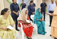 Photo of यूपी: सीएम का जनता दर्शन, रायबरेली से पहुंचे मरीजों को तुरंत भर्ती कराने के दिए निर्देश