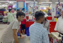 Photo of यूपी: जीएसटी की नई दरें लागू होने के बाद पहला दिन… बड़ी दुकानों ने घटाए दाम