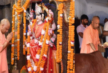 Photo of यूपी: सीएम योगी आदित्यनाथ ने देवीपाटन मंदिर में की पूजा-अर्चना