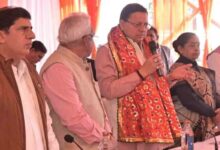 Photo of अखाड़ों में चल रही रार के बीच बैठक में शामिल हुए सीएम धामी