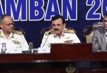 Photo of ‘पाक को पनडुब्बियां दे रहा चीन, हम स्थिति पर नजर रख रहे’, नौसेना उप प्रमुख ने ड्रैगन को लेकर कही ये बात