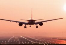 Photo of स्पाइसजेट फ्लाइट में इंजन खराबी, कोलकाता में हुई इमरजेंसी लैंडिंग