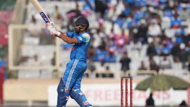 Photo of ODI इतिहास में सबसे ज्‍यादा छक्‍के जमाने वाले टॉप-5 बल्‍लेबाज