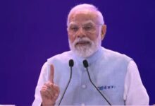 Photo of पीएम मोदी ने स्वाहिद दिवस पर शहीदों को दी श्रद्धांजलि