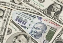 Photo of रुपया अमेरिकी डॉलर के मुकाबले 59 पैसे कमजोर होकर रिकॉर्ड निचले स्तर पर पहुंचा