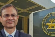 Photo of ब्याज दरें घटेंगी या नहीं? कल आरबीआई गर्वनर देंगे आम आदमी को राहत