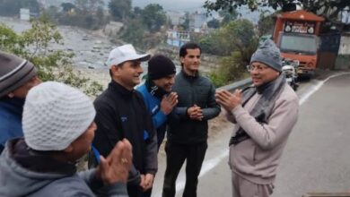 Photo of सीएम धामी सुबह की वॉक पर निकले, सूर्यकुंड में सरयू के किए दर्शन