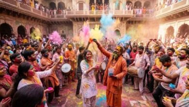 Photo of कान्हा की नगरी में लेना है होली का असली मजा? तो अपनी लिस्ट में जरूर शामिल करें ये चमत्कारी मंदिर