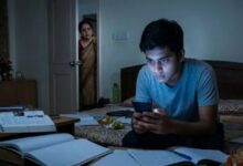 Photo of अक्सर रहता है चिड़चिड़ापन या नींद की कमी… कहीं आपका बच्चा ‘डिजिटल एडिक्शन’ का शिकार तो नहीं?