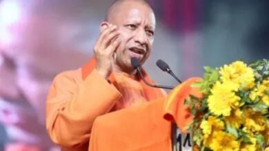 Photo of योगी सरकार के नौ साल: सीएम बोले – 2017 के पहले आधी आबादी पलायन को मजबूर थी…