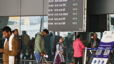 Photo of देशभर के प्रमुख अंतरराष्ट्रीय हवाईअड्डे अलर्ट मोड पर, एअर इंडिया-इंडिगो ने खाड़ी देशों की कई उड़ानें रद की