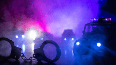 Photo of गैस की किल्लत के बीच बवाना में एलपीजी सिलिंडरों की जमाखोरी का भंडाफोड़