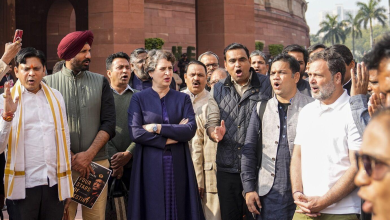 Photo of NEET Paper Leak: संसद में काले कपड़ों में उतरा विपक्ष, राहुल-प्रियंका ने संभाली कमान; सरकार से छात्रों के लिए संवाद की मांग