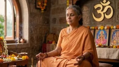 Photo of पूजा या ध्यान में ॐ का जप, कैसे, कब और कितनी बार करना सही है?