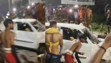 Photo of  रुड़की: कांवड़ खंडित होने पर यात्रियों का फूटा गुस्सा, कार में कर दी तोड़फोड़