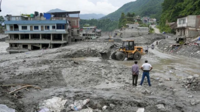 Photo of नेपाल त्रासदी के बीच टीचर ने कैसे बचाई हजारों बच्चों की जान