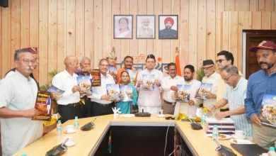 Photo of सीएम धामी ने किया क्षत्रिय कल्याण समिति की वेबसाइट व ‘क्षत्रिय जागरण’ स्मारिका का विमोचन