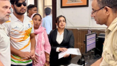 Photo of दिल्ली पुलिस ने मानी राहुल गांधी की मांग, पैलेट गन मामले में FIR दर्ज