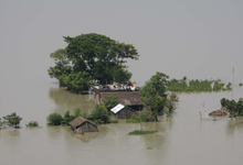 Photo of UP Bihar Flood 2026: गंगा का जलस्तर बढ़ने से यूपी-बिहार में बाढ़ का खतरा, कई इलाकों में बढ़ी चिंता