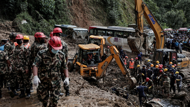 Photo of Nepal Flood Rescue: बाढ़-भूस्खलन के बाद 10वें दिन भी रेस्क्यू जारी, मलबे से लोगों के जिंदा मिलने की उम्मीद