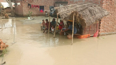 Photo of UP Weather Update: बारिश और बढ़ते जलस्तर से बढ़ी चिंता, नदियों के किनारे कटान का खतरा
