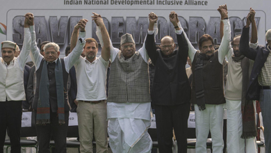Photo of INDIA गठबंधन का ‘लोकतंत्र बचाओ आंदोलन’ दूसरे दिन भी जारी, दिल्ली-मुंबई समेत कई शहरों में प्रदर्शन