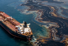 Photo of Oil Spill : ईरान युद्ध के बीच यूएई के समुद्र में तेल रिसाव, कई समुद्र तट बंद