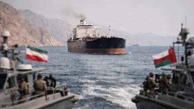 Photo of Strait of Hormuz: होर्मुज जलडमरूमध्य में ऑयल टैंकर पर हमला, 5 भारतीय सुरक्षित बचाए गए