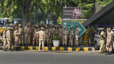 Photo of दिल्ली में CJP के प्रदर्शन से पहले हाई अलर्ट, जंतर-मंतर पर कड़ा पहरा; कई नेता हिरासत में, कांग्रेस कार्यकर्ताओं की नजरबंदी के दावे