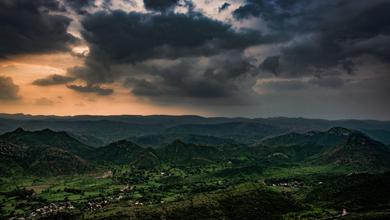 Photo of Weather Update: हिमाचल, जम्मू-कश्मीर और राजस्थान समेत कई इलाकों में बारिश के आसार, तेज हवाओं को लेकर रहें सतर्क